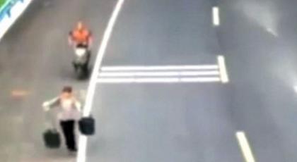 Την έκανε... μπάνιο με ανθρώπινα απόβλητα (video)