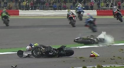 Σοκαριστικό ατύχημα στο Moto GP (pics/video)
