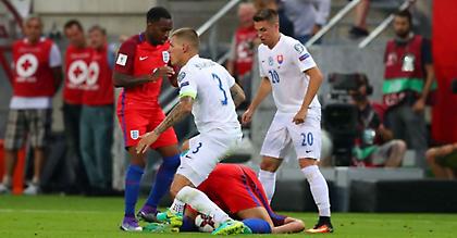 «Αστείος» Σκρτελ, πάτησε με μανία το καλάμι του Κέιν (video)