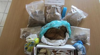 Λαμία: Πατέρας και γιος συνελήφθησαν με λαθραίο καπνό