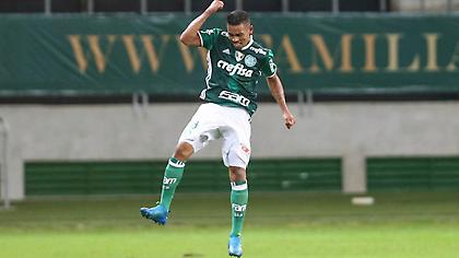 Η μάνα του Ζεσούς γκρινιάζει στο γιο της γιατί είναι... οφσάιντ