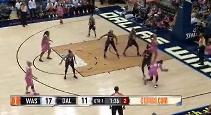 Παίκτρια έσκασε ΔΙΠΛΗ ταπεινωτική ντρίμπλα! (video)