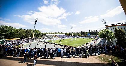 Φοβερή κίνηση: Έδωσε στο γήπεδό της το όνομα οπαδού που «έφυγε» λόγω καρκίνου