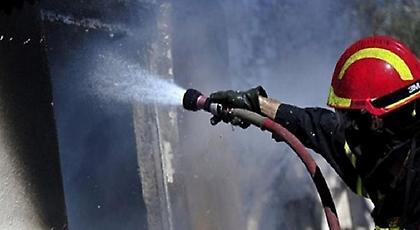 Σπίτι τυλίχθηκε στις φλόγες ενώ βρισκόταν μέσα οι ηλικιωμένοι ιδιοκτήτες του