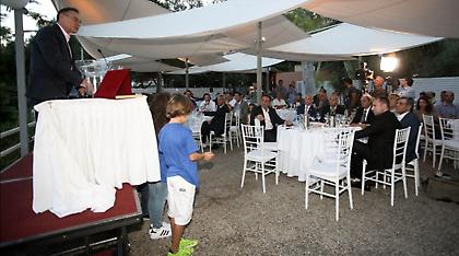 Ξύλο στην κλήρωση της Football League!