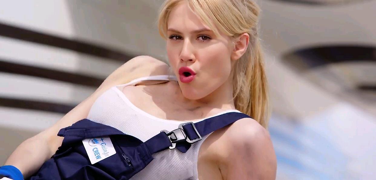 H Έλενα των Otherview είναι… έρωτας!