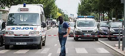 Επεισοδιακή σύλληψη τριών γυναικών στο Παρίσι για τρομοκρατία -Τραυματίστηκε αστυνομικός