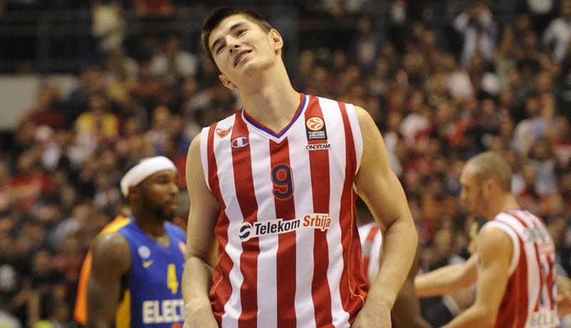 Ανανέωσε και με Μίτροβιτς ο Ερυθρός Αστέρας