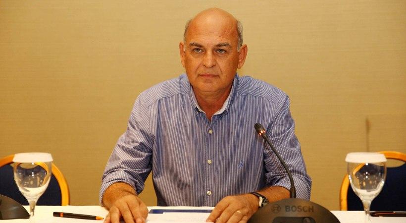 Γραμμένος: «Μόνο καλό θα κάνουν οι παραιτήσεις τους»