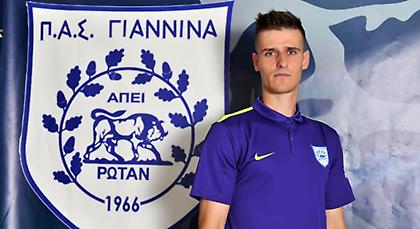 Στρούνα στο sportfm.gr: «Δεν υπάρχουν υποδομές και... λεφτά στο ελληνικό πρωτάθλημα»