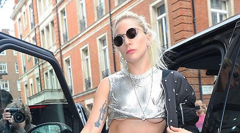 Η Lady Gaga «γδύθηκε» και πήγε για πρωινό