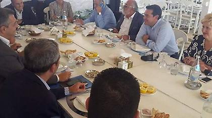 Το γεύμα Τσίπρα σε Μπουτάρη-Τζιτζικώστα σε ψαροταβέρνα