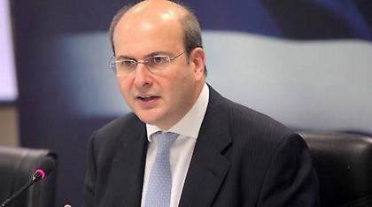 Χατζηδάκης: Με 4 άδειες θίγεται η πολυφωνία και χάνονται 30 εκατ. ευρώ ετησίως ανά κανάλι