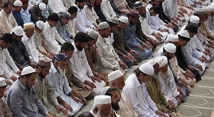 Βομβιστική επίθεση σε χώρο προσευχής στο Πακιστάν