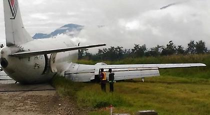 Προσγείωση-θρίλερ για Μπόινγκ 737 (video)