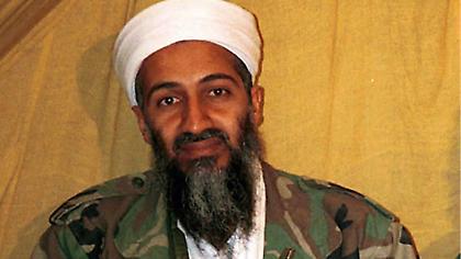 ΑΠΙΣΤΕΥΤΟ: Γερμανοί οπαδοί σήκωσαν πανό υπέρ του Μπιν Λάντεν (pic)