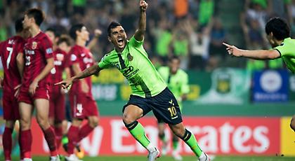 Θυμάστε τον Λεονάρντο της ΑΕΚ; Είναι ακόμα στην Κορέα και οργιάζει! (video)