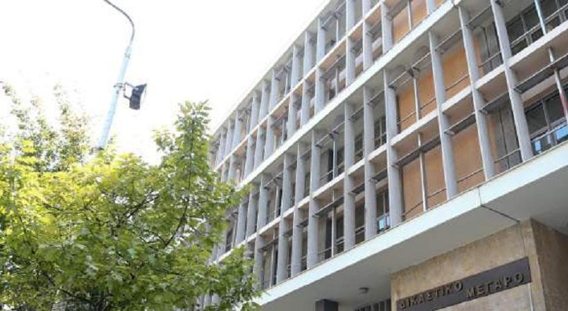 Θεσσαλονίκη: Ενταση στη δίκη για τη δολοφονία 18χρονου Ρομά