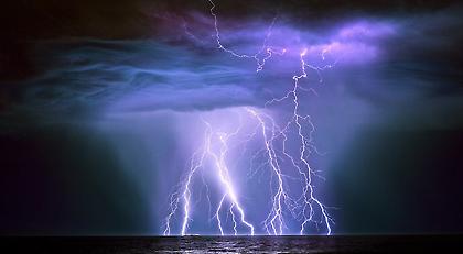 Συγκλονιστικές φωτογραφίες με καιρικά φαινόμενα που θα σας κόψουν την ανάσα!