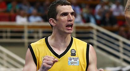 Έφτασε στην Αθήνα ο Μιλόσεβιτς της ΑΕΚ