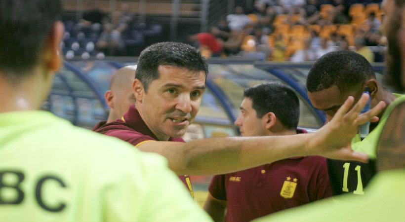 Πρίφτης: «Δεν κρυβόμαστε πίσω από το δάχτυλό μας»