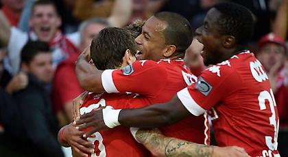 Συνεχίζει να ανεβαίνει η Σταντάρ (video)