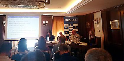 Τα «χαιρετίσματά» της στην Ελλάδα στέλνει η Ryanair