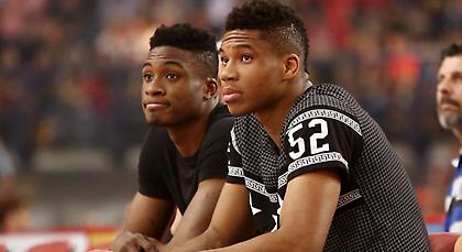 Θ. Αντετοκούνμπο: «Είμαστε όλοι υπερήφανοι για σένα Γιάννη» (pic)