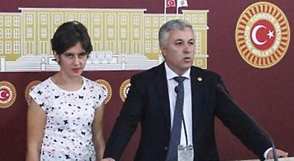 Συγκλονίζει ο Τούρκος βουλευτής με την αυτιστική κόρη: Μην της στερήσετε τη μόρφωση