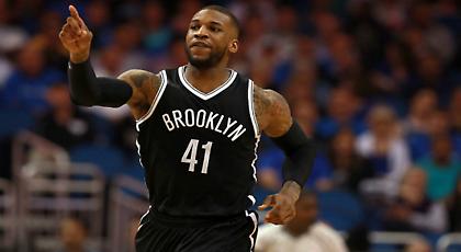 Στους Λέικερς ο Ρόμπινσον