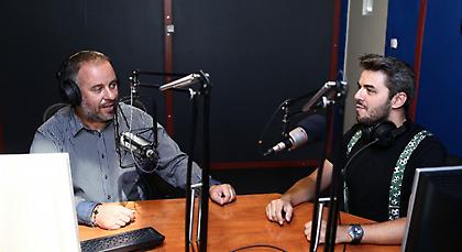 Επική φάρσα των «Καμένων» - Πρόταση στον ΟΑΣΑ να παίζει το «Χιλιάδες μπιφτέκια» (audio)