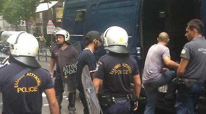 Έφοδος του Ρουβίκωνα στα γραφεία των ελεγκτών Μέσων Μαζικής Μεταφοράς (pics-video)