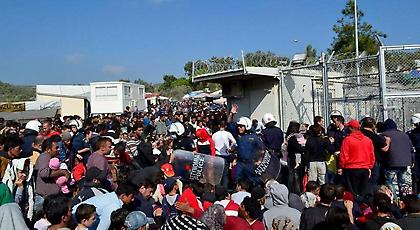 Λέσβος: 84χρονος απείλησε μετανάστες με κυνηγετική καραμπίνα