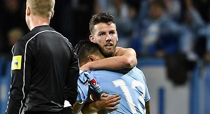 Τους «χόρεψε» χωρίς έλεος (video)