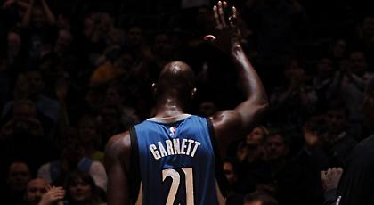 Το εκπληκτικό αντίο του Γκαρνέτ στο μπάσκετ (video)