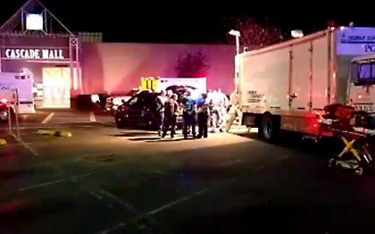 Πυρά σε εμπορικό κέντρο στην Ουάσινγκτον, τέσσερις νεκροί, ο δράστης διαφεύγει (video)