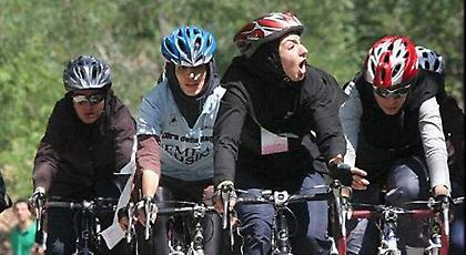 Ιράν: Απαγορεύτηκε στις γυναίκες να κάνουν ποδήλατο- Επειδή «παραβιάζεται» η αγνότητά τους