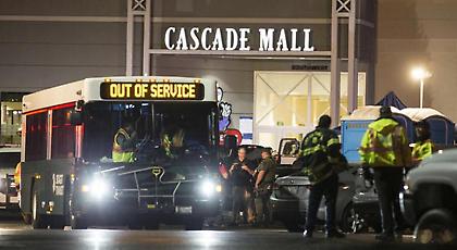 Μακελειό στις ΗΠΑ: Πέντε οι νεκροί από την επίθεση στο εμπορικό κέντρο