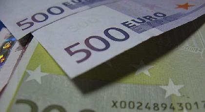 Στη θέσπιση ενιαίου κατώτατου μισθού προσανατολίζεται η Ε.Ε.