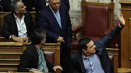 Νόμος του κράτους με 152 «ναι» και 141 «όχι» τα προαπαιτούμενα