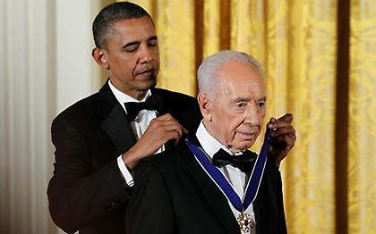 Φόρος τιμής από τον Ομπάμα στον Σιμόν Πέρες