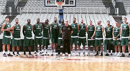 Η πράσινη ομαδική φωτογραφία, οι... αφοι Καλάθη και οι selfies (video)