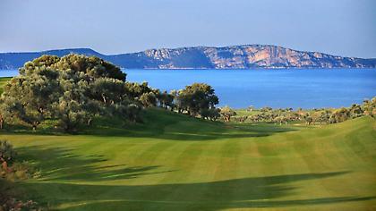 Στην 6η θέση το golf της Costa Navarino, ανάμεσα σε 100