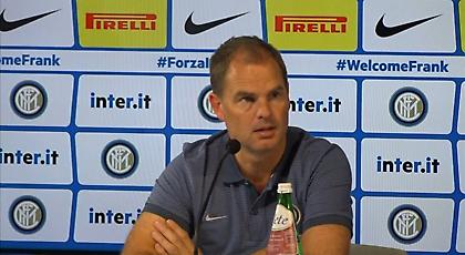 Ντε Μπούρ: «Έχουμε λάθος νοοτροπία»