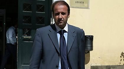 Συνέντευξη Τύπου Λαζαράτου (Alpha): 48 άτομα πέρασαν χωρίς έλεγχο για τις άδειες