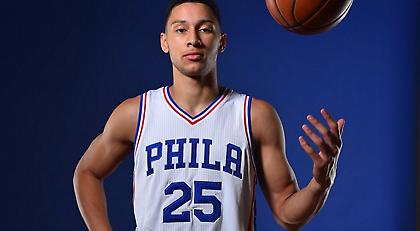 Σοκ με Μπεν Σίμονς: Κάταγμα στο πόδι!