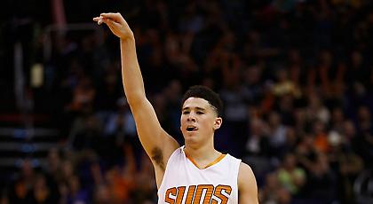 Ποιος Κάρι; Ο Μπούκερ! (video)