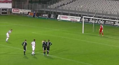 Δεν μπορείτε να φανταστείτε τι έγινε σε αυτό το πέναλτι! (video)