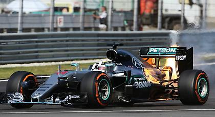 Δεν τα παρατάει ο Χάμιλτον