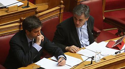 Με το βλέμμα στην Ουάσιγκτον η κατάθεση του προσχεδίου του προϋπολογισμού